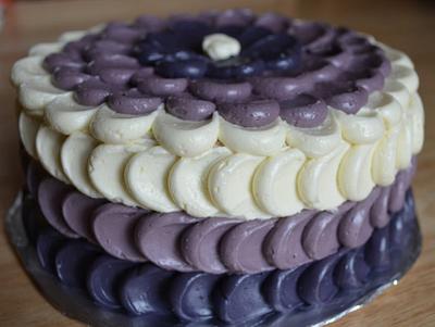 Petal icing cake - Cake by meenaanand