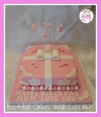 birthday parcel - Cake by bootifulcakes