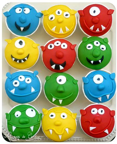 Funny monster cupcakes - Cake by Au pays de Candice