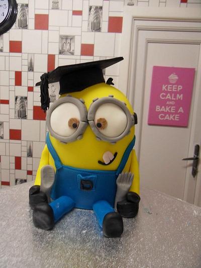 Graduation Dave Minion - Cake by Lisa Pallister