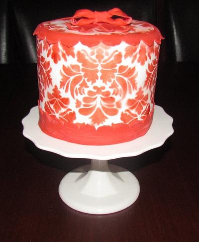 Red and White Damask Cake - Cake by Jaybugs_Sweet_Shop