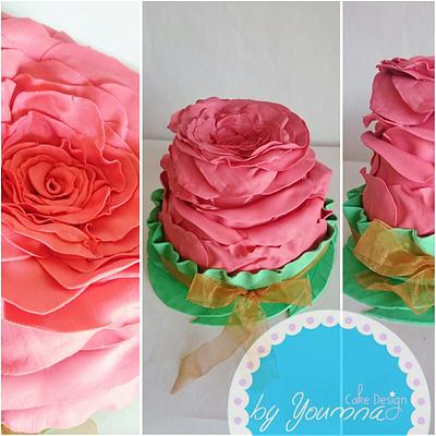 Flower cake - Cake by Cake design by youmna 