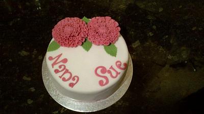 Dahlias  - Cake by nannyscakes