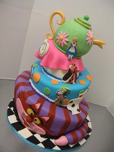 Alice In Wonderland - Cake by Evelyn Vargas