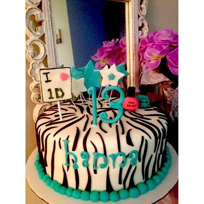 Zebra print with teal accents - Cake by Lydia