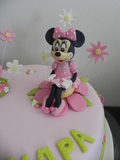  Minnie Mouse - Cake by Victoria
