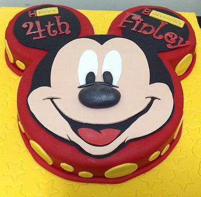 Mickey Mouse Birthday Cake - Cake by MariaStubbs