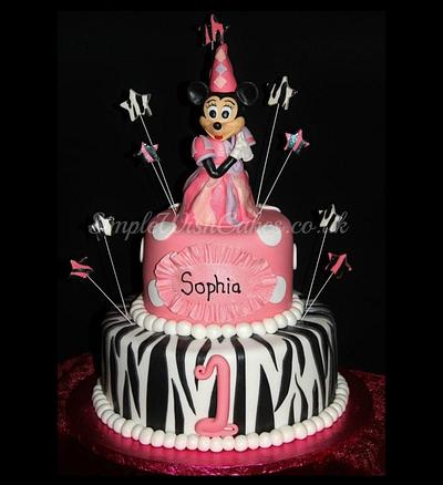 Minni Mouse 2 tier birthday cake - Cake by Stef and Carla (Simple Wish Cakes)