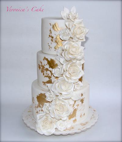 White rose birthday cake - Cake by Veronica22