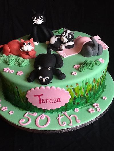 Cats - Cake by Lisa Ryan