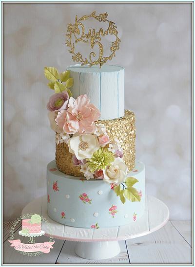 Little Beauty - Cake by Jo Finlayson (Jo Takes the Cake)