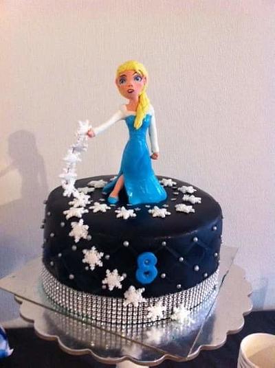 Elsa Frozen cake - Cake by Dana Bakker