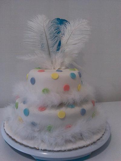 Dots and feathers - Cake by CatarinaPortugal