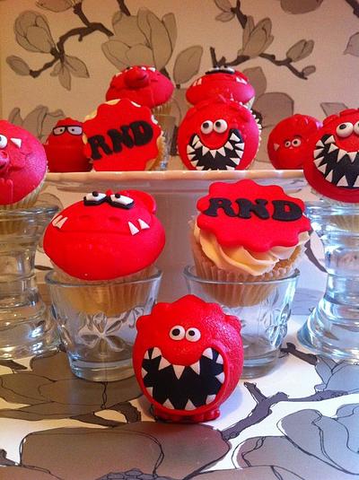Red Nose Cuppies  - Cake by Chrissy Faulds