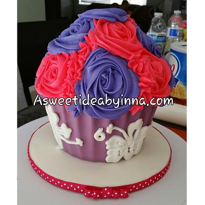 Hawaiian Giant Cupcake  - Cake by Innessa M