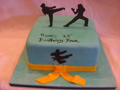 Kung Fu Fighting - Cake by eperra1