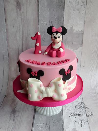 Minnie Mouse Cake - Cake by Aurelia's Cake