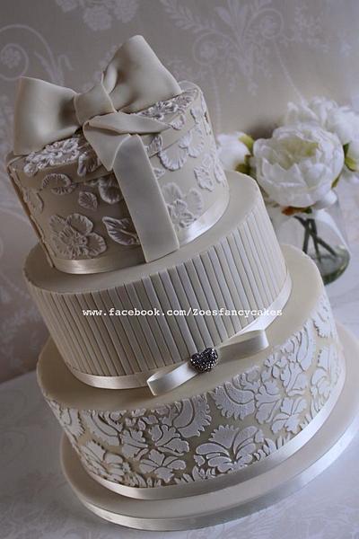 wedding cake - Cake by Zoe's Fancy Cakes