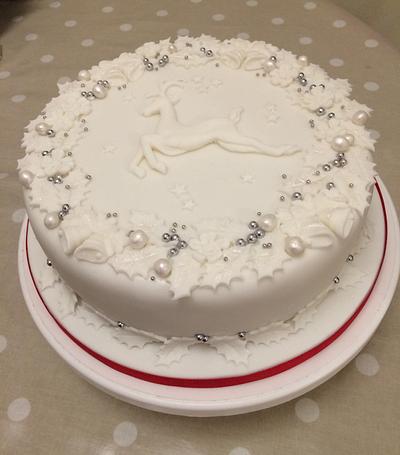 White Christmas  - Cake by Samantha clark 