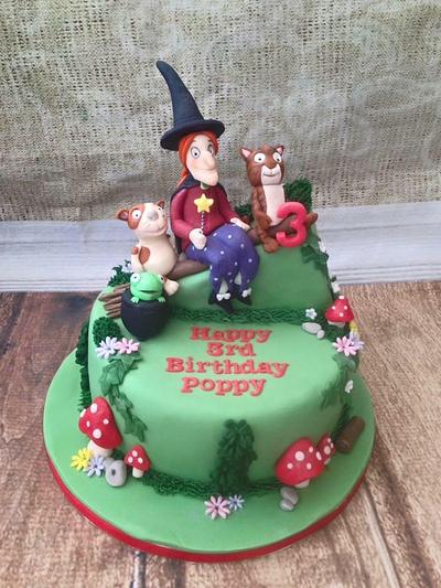 Room on the broom  - Cake by silversparkle