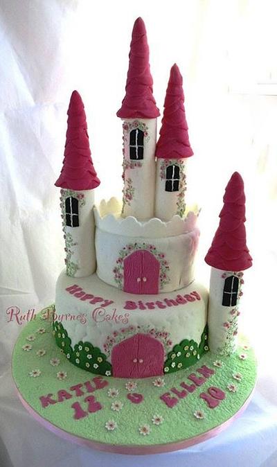 Castle cake for Bake A Wish - Cake by Ruth Byrnes