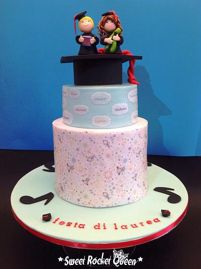 Sing Me A Happy Song Grad Cake - Cake by Sweet Rocket Queen (Simona Stabile)