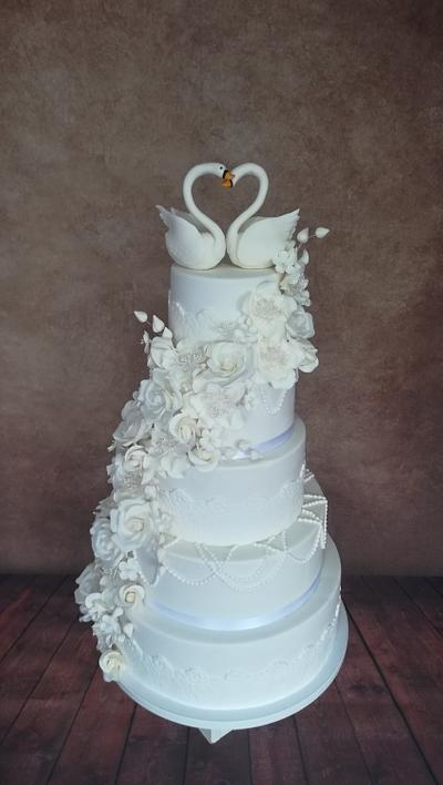 Swan wedding cake - Cake by Zaklina