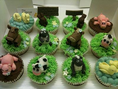 Farmyard Cupcakes - Cake by The Buttercup Kitchen