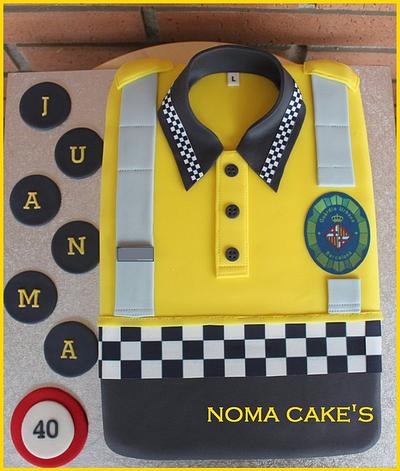 TARTA GUARDIA URBANO - Cake by Sílvia Romero (Noma Cakes)