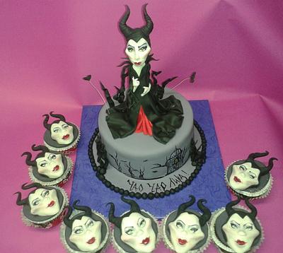 Maleficent - Cake by Martina Bikovska 