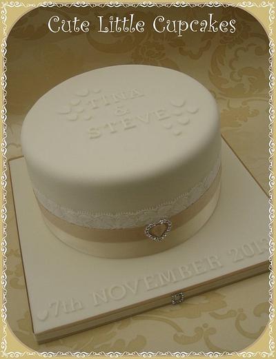Single Tier Wedding Cake - Cake by Heidi Stone