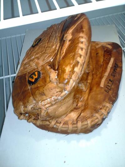 Wilson Baseball Mitt Cake - Cake by Shauna Lloyd