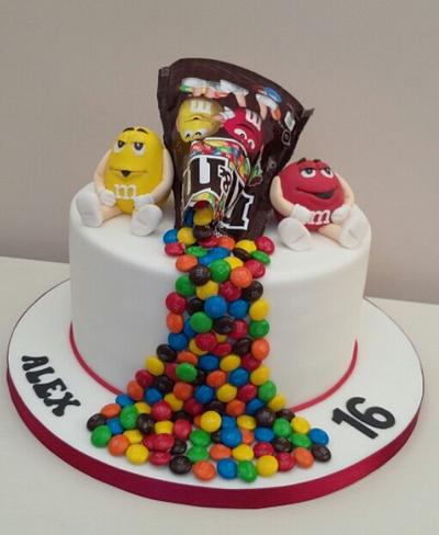 M & M's - Cake by The Buttercream Pantry