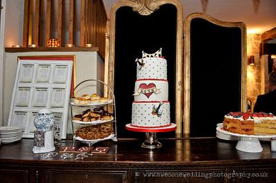 Rockabilly wedding cake - Cake by SugaredSaffron