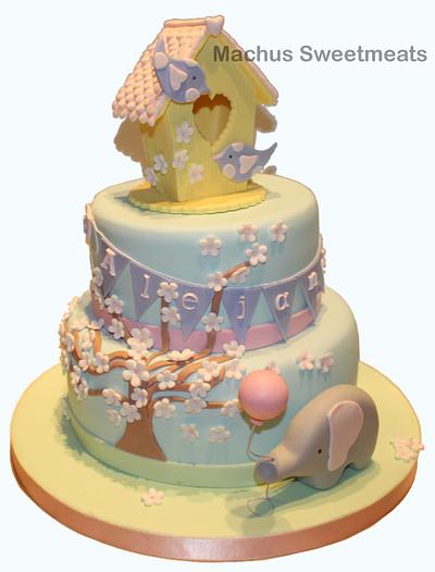 Christening cake, birdhouse.  - Cake by Machus sweetmeats
