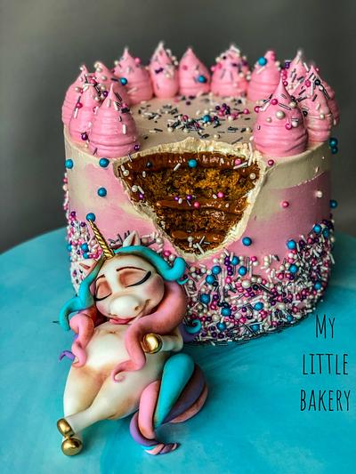 Fat unicorn - Cake by Sandra Draskovic
