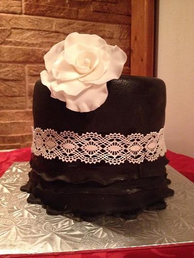 Small and elegant - Cake by Bagahu's Buttercream & More