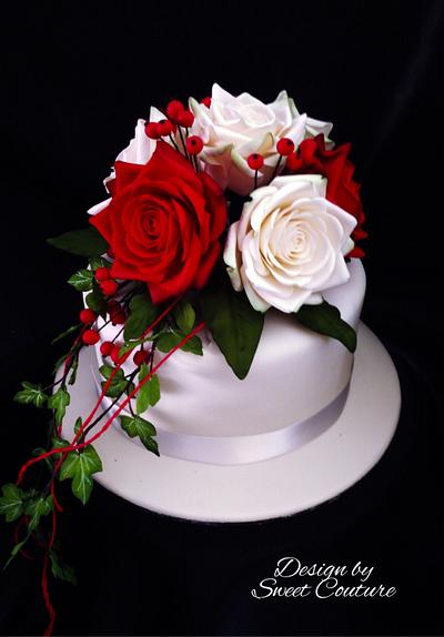 A bouquet of sugar roses. - Cake by Sweet Couture 