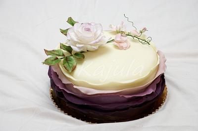 Cake with sugar rose - Cake by Kajulacakes