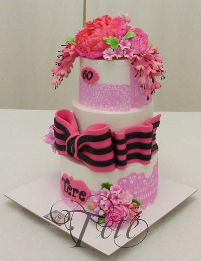 Ribbons and flowers - Cake by Teté Cakes Design