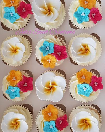 Hawaiian Themed Cupcakes - Cake by Jules Sweet Creations