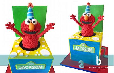 Elmo in the box - Cake by Berliosca Cake Boutique