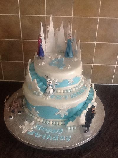 Frozen <3 - Cake by JulieCraggs