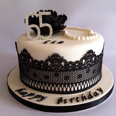 Black and white cake - Cake by Amanda sargant