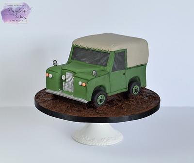 Land Rover - Cake by Magda's Cakes (Magda Pietkiewicz)