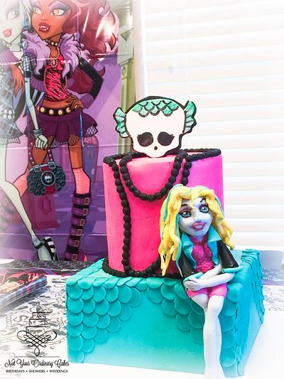 Monster high cake - Cake by Not Your Ordinary Cakes