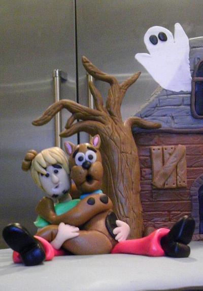 Scooby Doo - Cake by BellaCakes & Confections