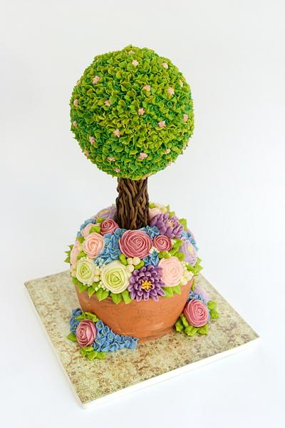 Topiary - Cake by Queen of Hearts Couture Cakes