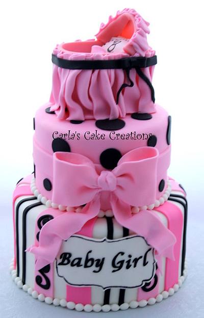 Sweet baby shower cake - Cake by Carla