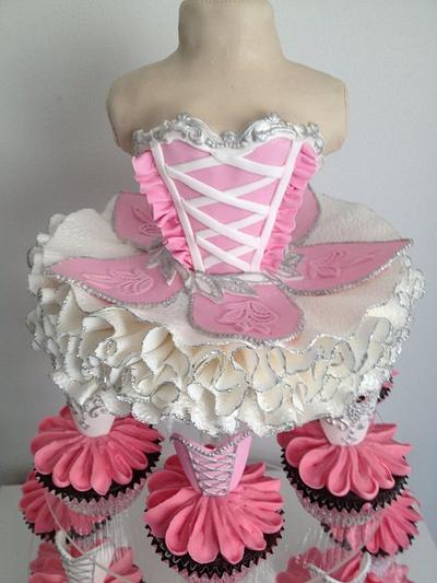 Ballerina themed cake - Cake by Dittle